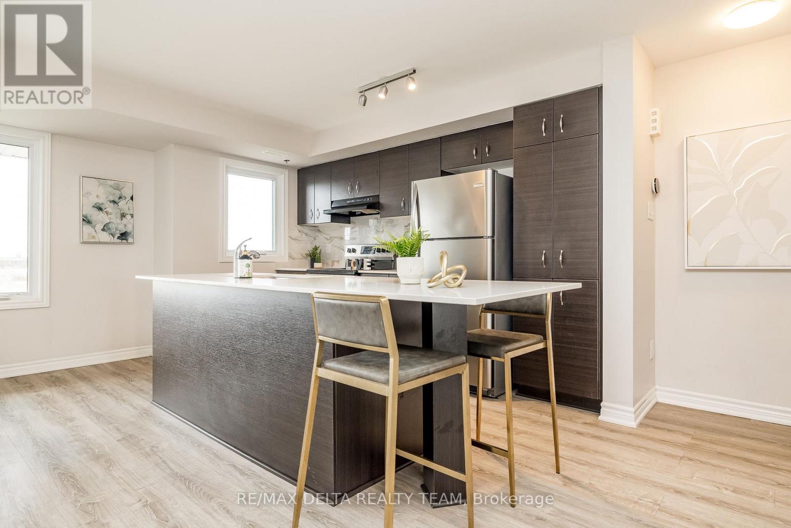 37 - 509 Ozawa Private, Ottawa, Ontario K1K 4Z8 - Photo 10 - X12555520