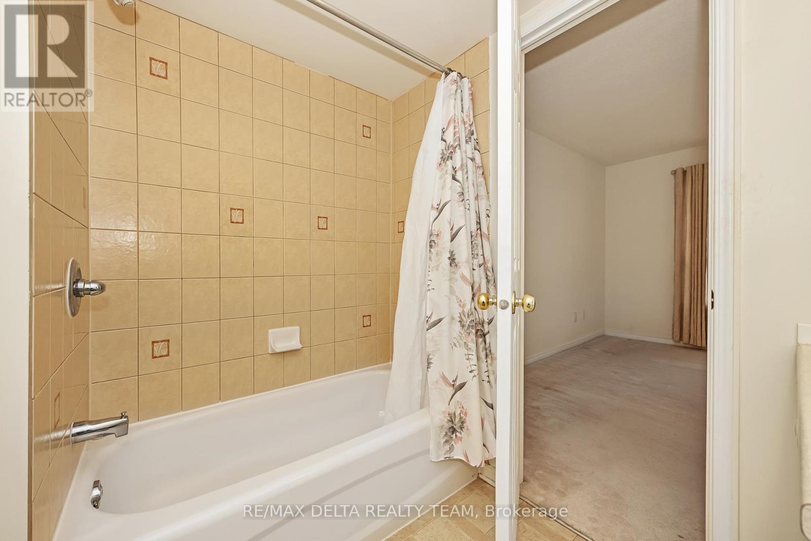 14 Lakepointe Drive, Ottawa, Ontario K4A 5E3 - Photo 19 - X12555530