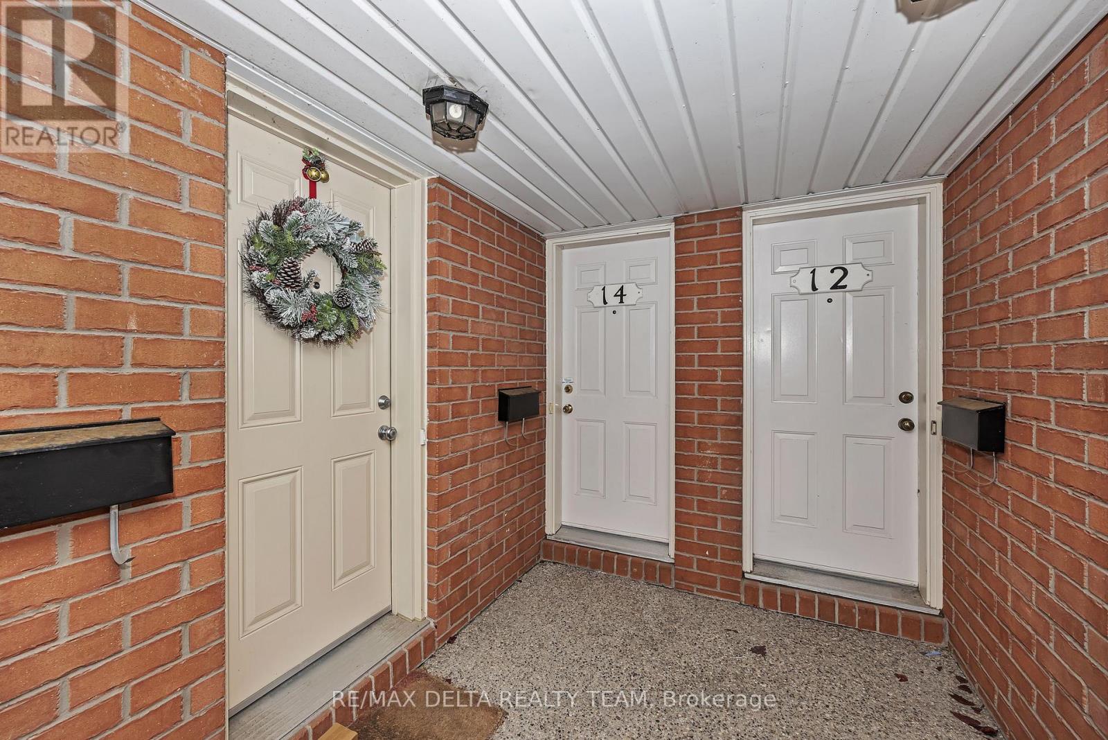 14 Lakepointe Drive, Ottawa, Ontario K4A 5E3 - Photo 2 - X12555530
