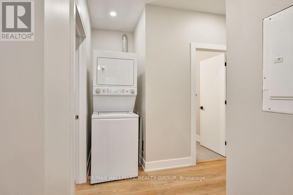 B - 72 Armstrong Street, Ottawa, Ontario  K1Y 2V7 - Photo 20 - X12555544