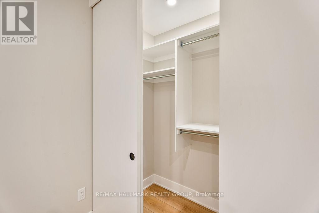 B - 72 Armstrong Street, Ottawa, Ontario  K1Y 2V7 - Photo 25 - X12555544