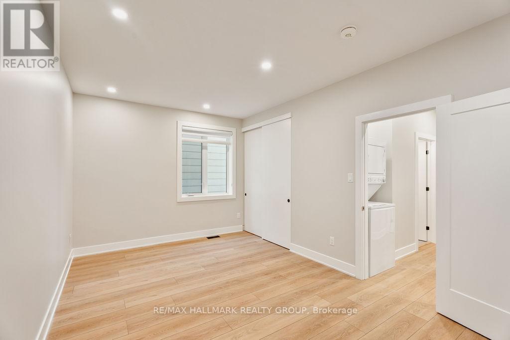 B - 72 Armstrong Street, Ottawa, Ontario  K1Y 2V7 - Photo 27 - X12555544