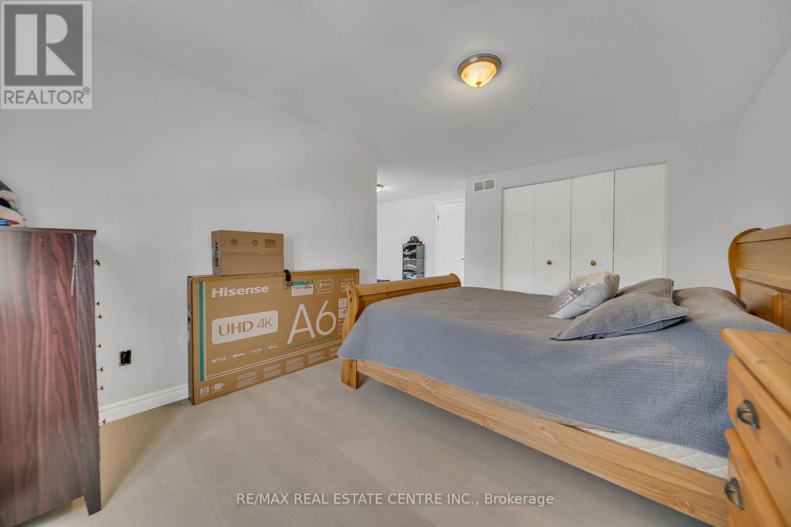 255 Prosperity Drive, Kitchener, Ontario  N2E 4B1 - Photo 22 - X12555166