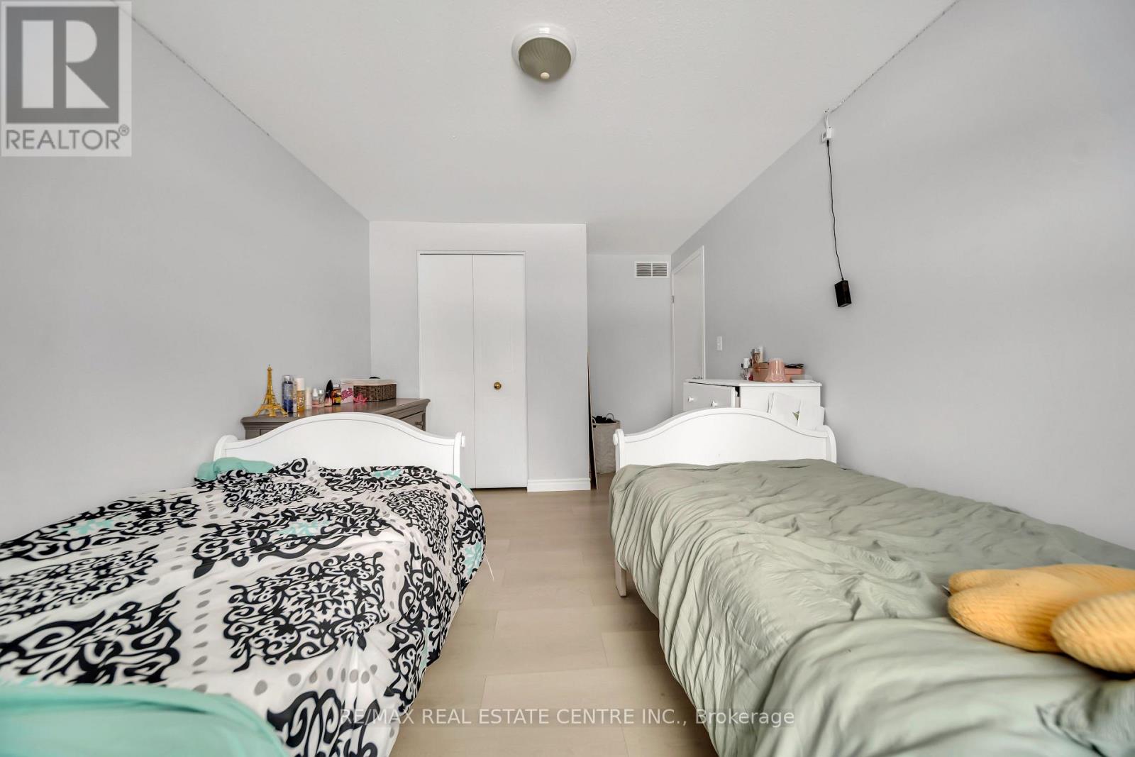 255 Prosperity Drive, Kitchener, Ontario  N2E 4B1 - Photo 26 - X12555166