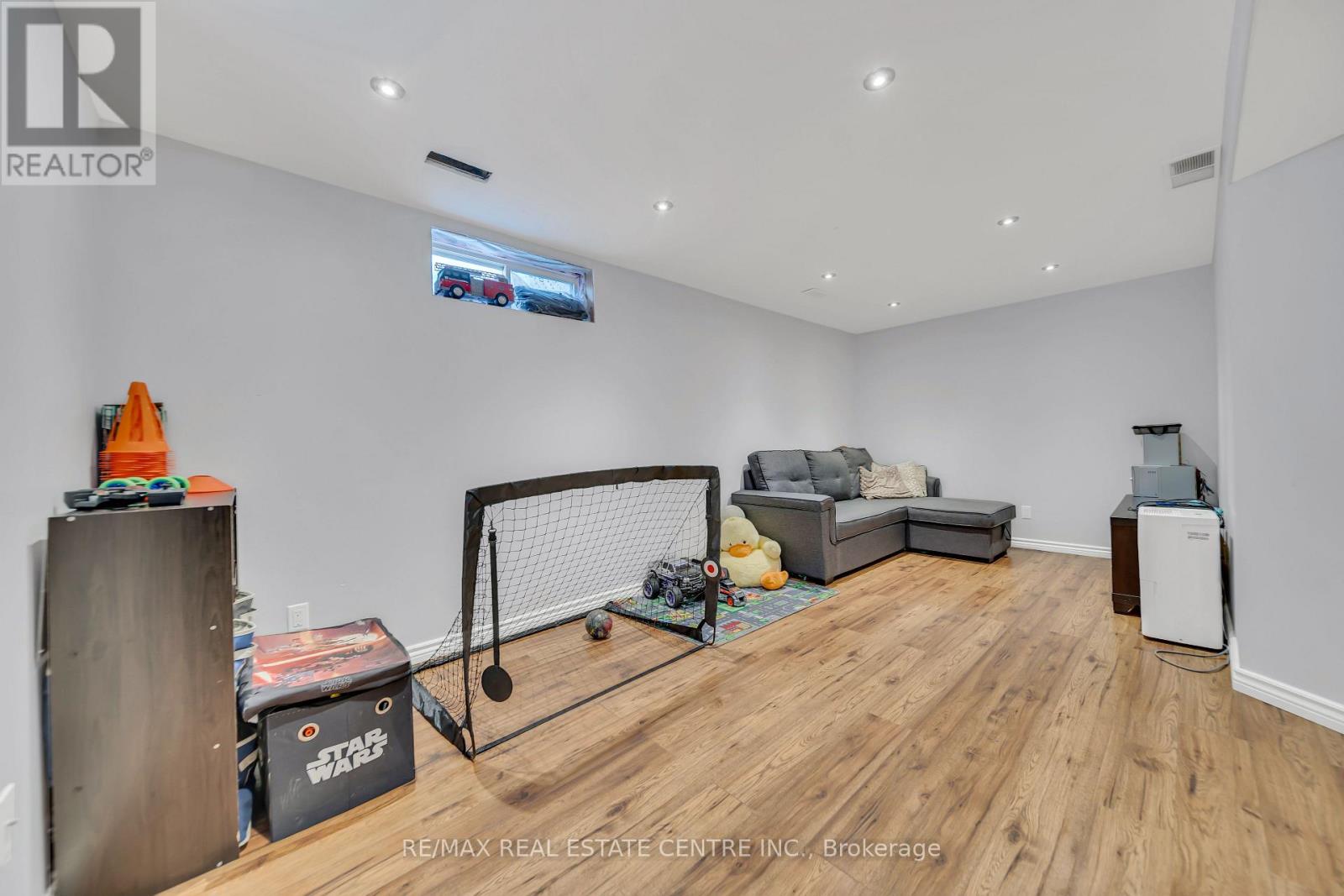 255 Prosperity Drive, Kitchener, Ontario  N2E 4B1 - Photo 28 - X12555166