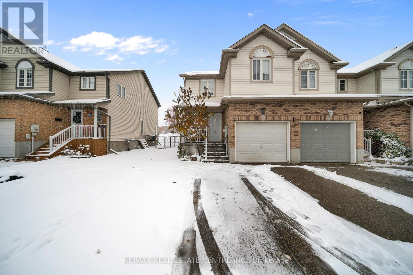 255 Prosperity Drive, Kitchener, Ontario  N2E 4B1 - Photo 3 - X12555166