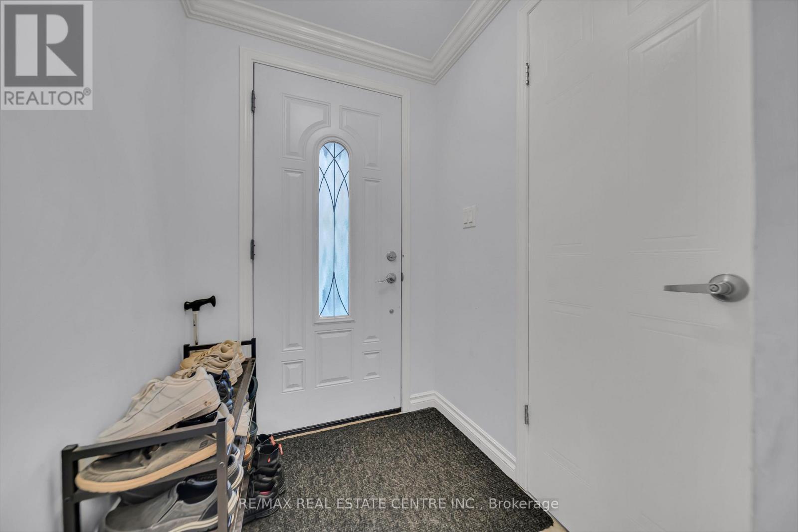 255 Prosperity Drive, Kitchener, Ontario  N2E 4B1 - Photo 5 - X12555166