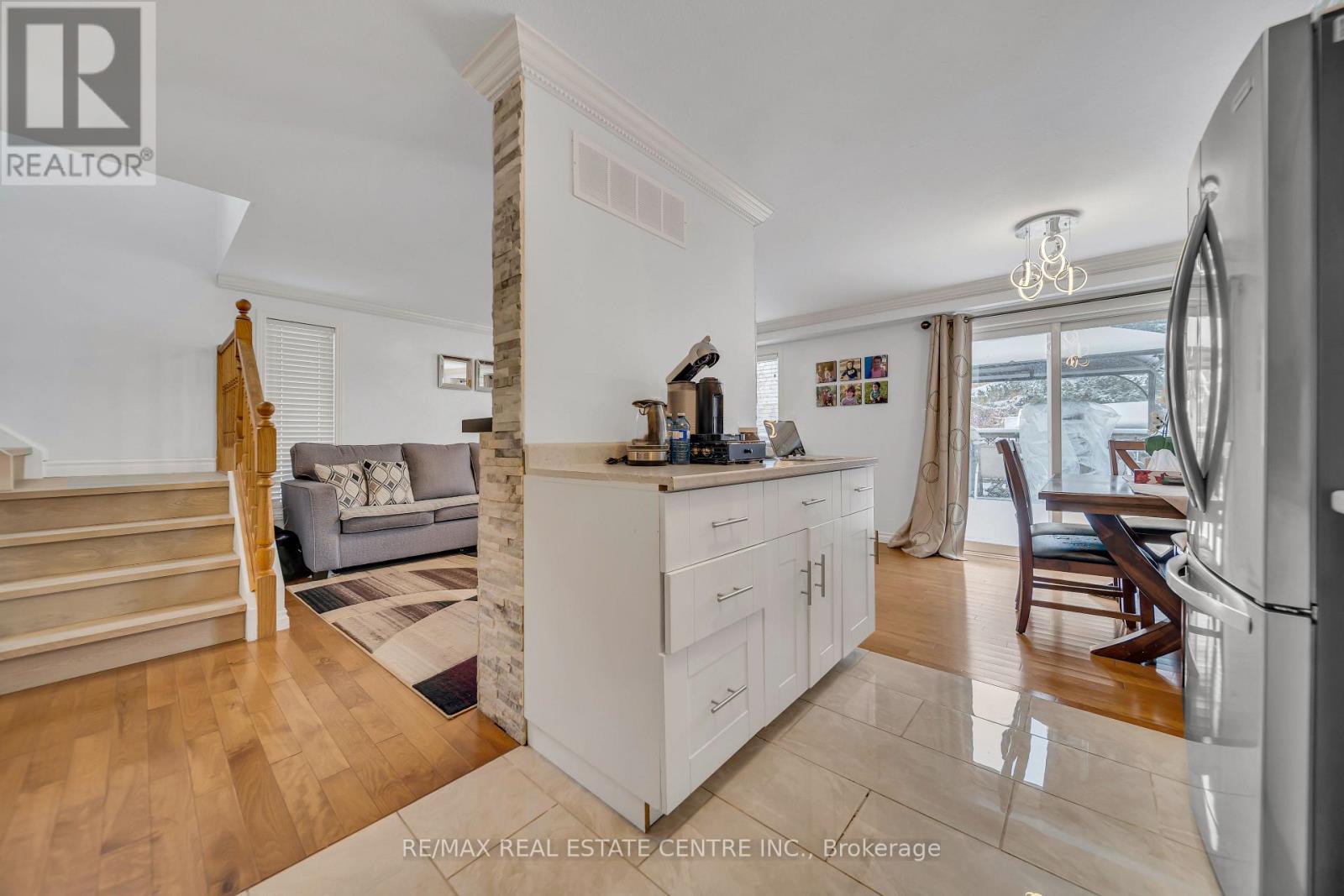 255 Prosperity Drive, Kitchener, Ontario  N2E 4B1 - Photo 7 - X12555166