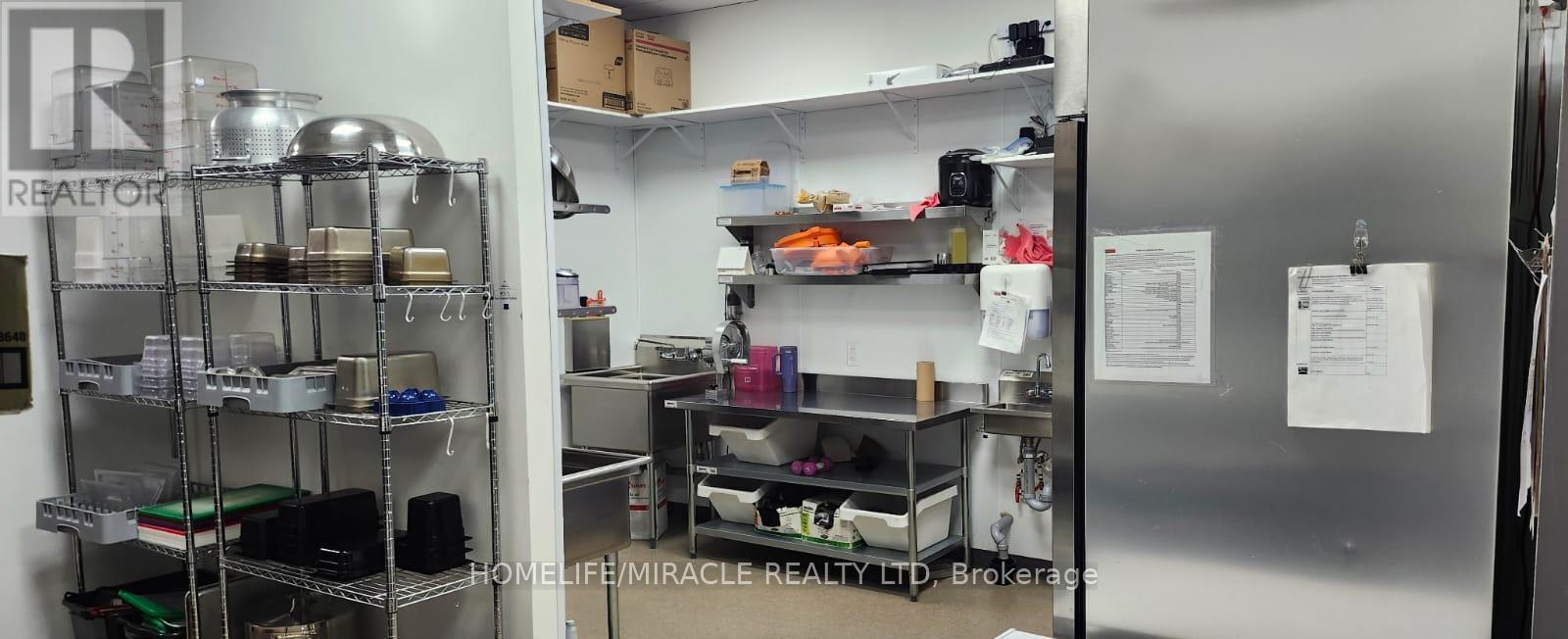 A3 - 110 North Front Street, Belleville, Ontario  K8P 0A6 - Photo 7 - X12555170