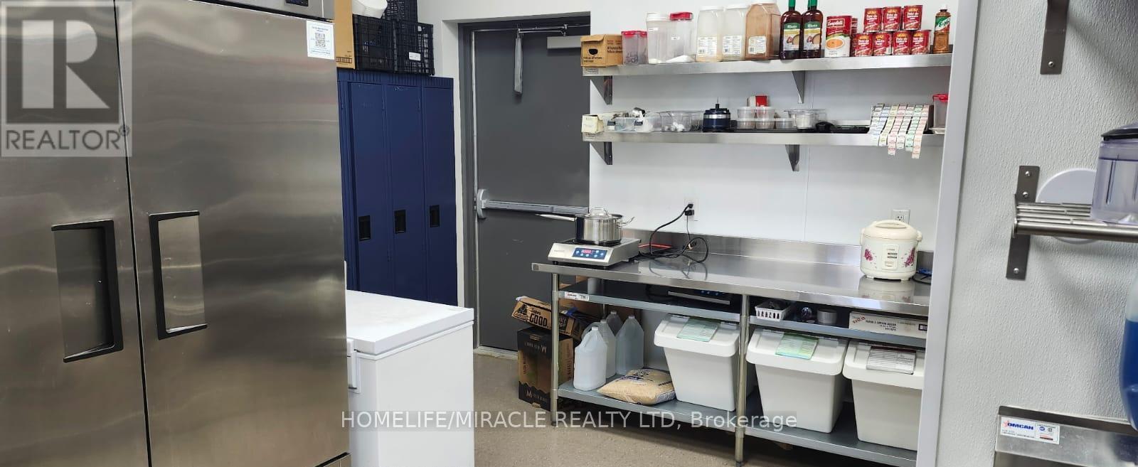 A3 - 110 North Front Street, Belleville, Ontario  K8P 0A6 - Photo 8 - X12555170