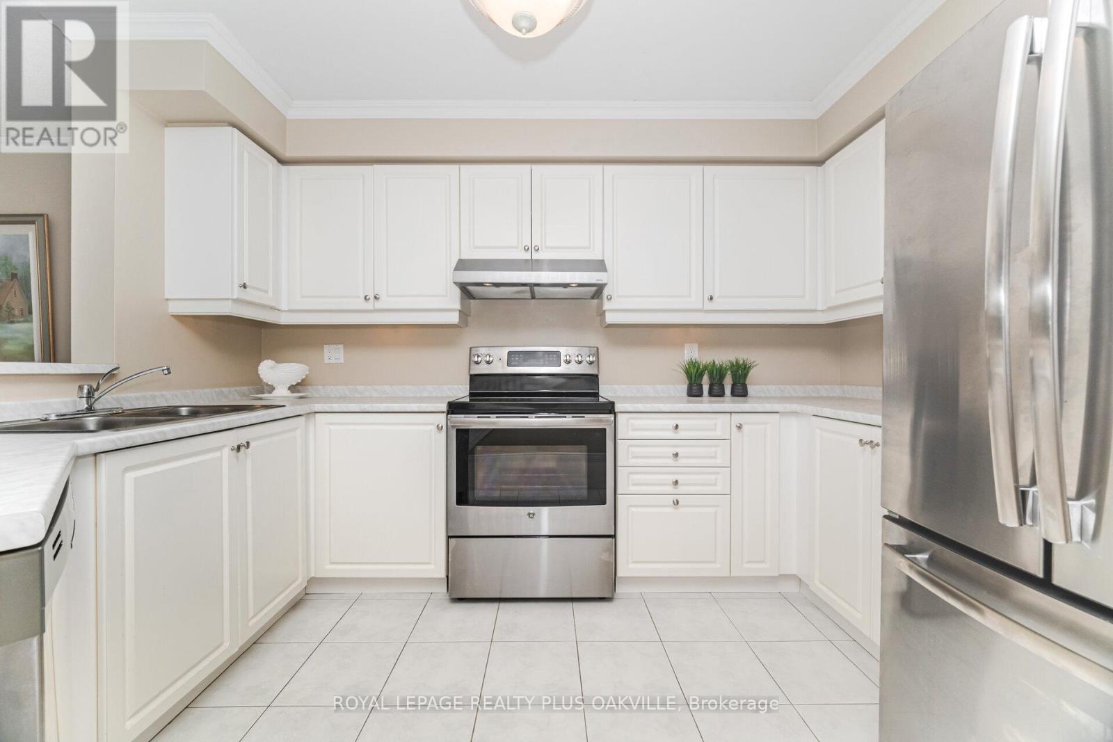 53 Kildonan Crescent, Hamilton, Ontario  L0R 2H5 - Photo 10 - X12555176