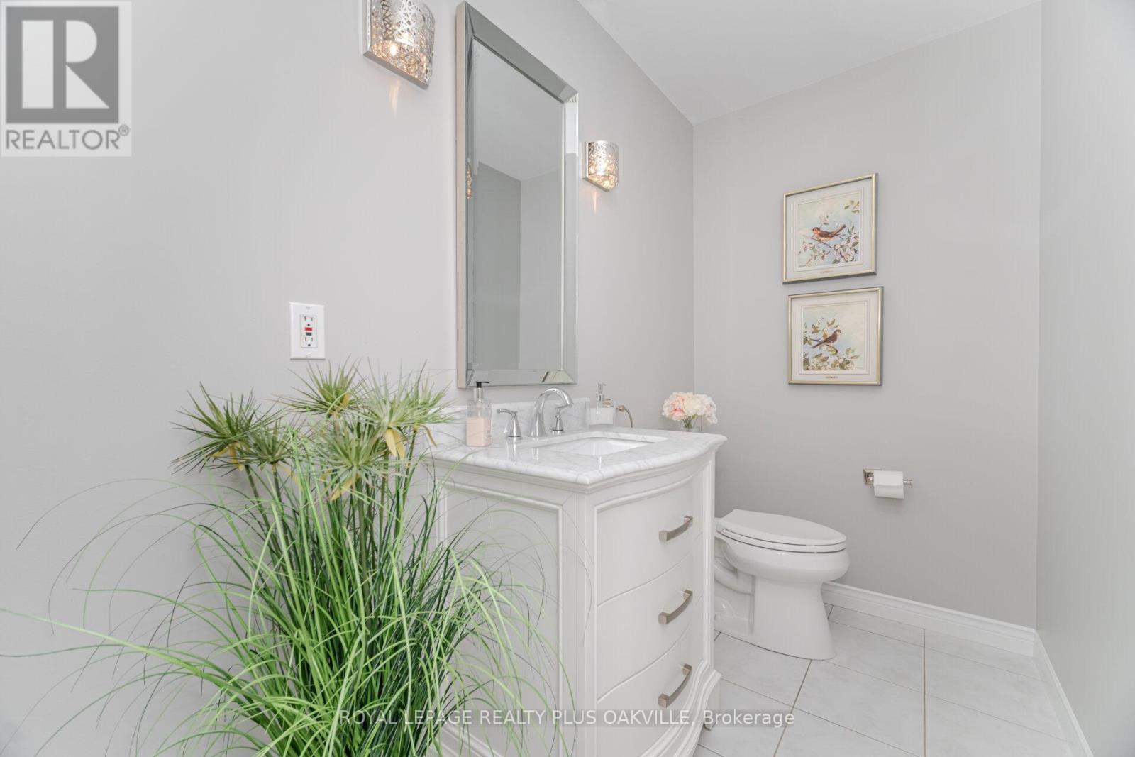 53 Kildonan Crescent, Hamilton, Ontario  L0R 2H5 - Photo 22 - X12555176