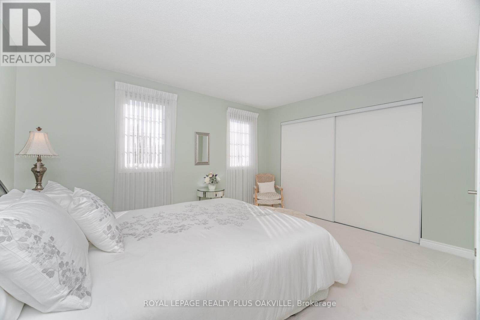 53 Kildonan Crescent, Hamilton, Ontario  L0R 2H5 - Photo 31 - X12555176