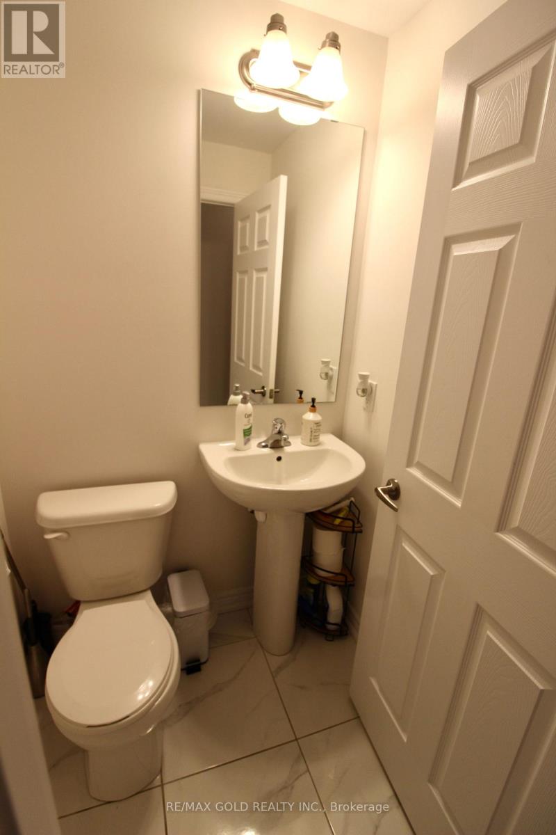 52 - 166 Deerpath Drive, Guelph, Ontario  N1K 0E2 - Photo 9 - X12555190