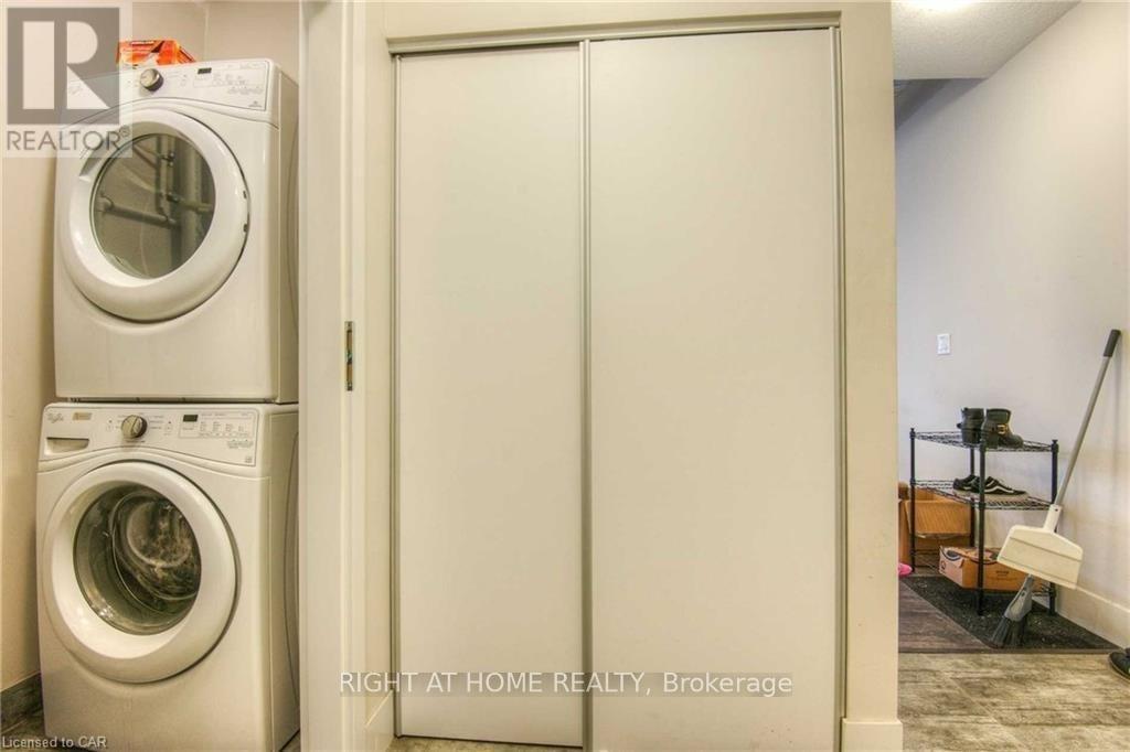 405 - 253 Albert Street, Waterloo, Ontario  N2L 3T7 - Photo 10 - X12555216