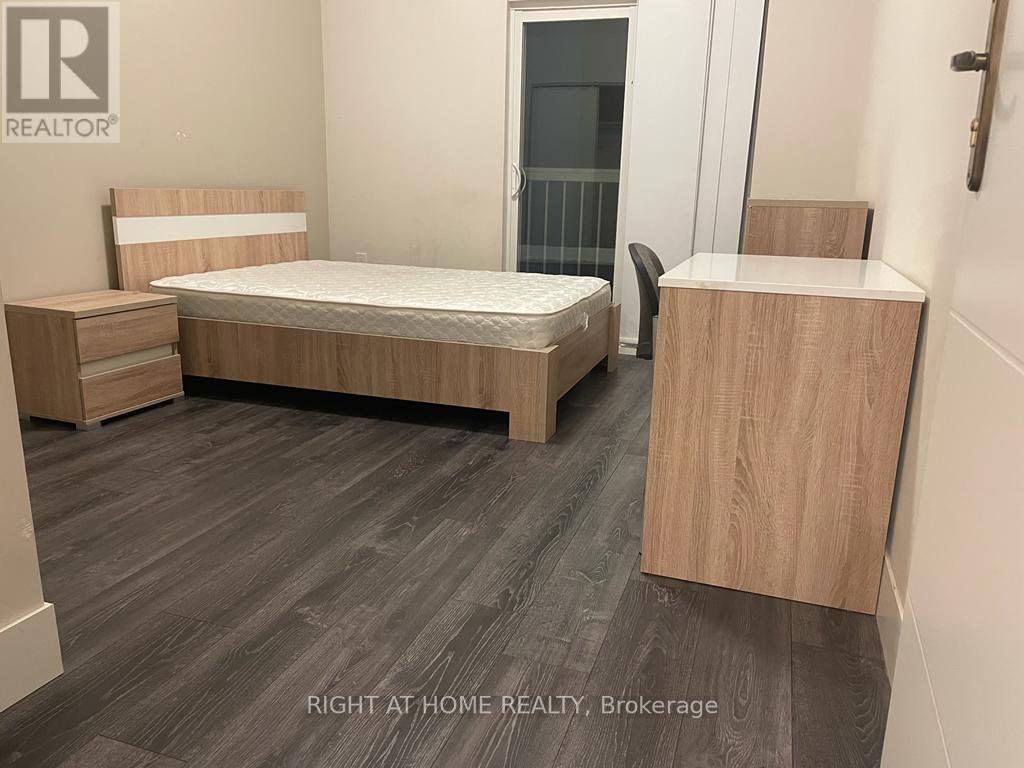 405 - 253 Albert Street, Waterloo, Ontario  N2L 3T7 - Photo 7 - X12555216