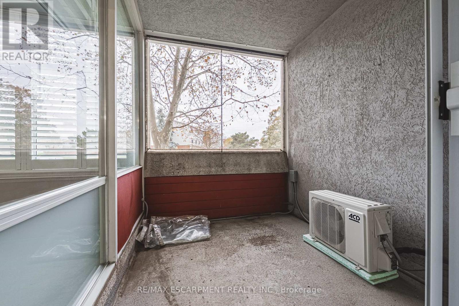 104 - 30 Harrisford Street, Hamilton, Ontario  L8K 6M9 - Photo 26 - X12555234