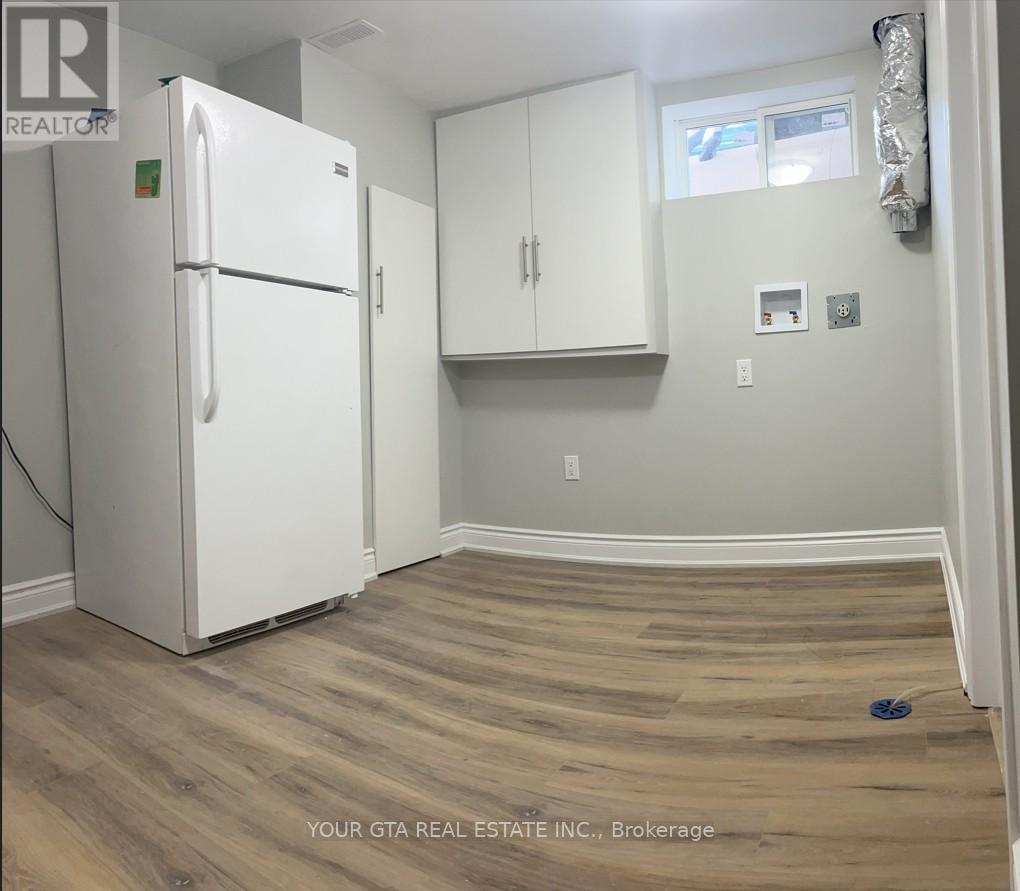 102 Massey Avenue, Kitchener, Ontario  N2C 1M5 - Photo 6 - X12555282