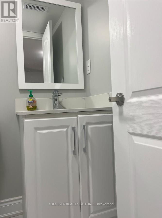 102 Massey Avenue, Kitchener, Ontario  N2C 1M5 - Photo 7 - X12555282