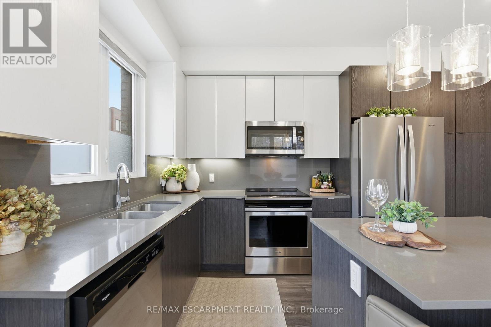 21 - 107 Concession Street, Cambridge, Ontario  N1R 2H2 - Photo 10 - X12555370