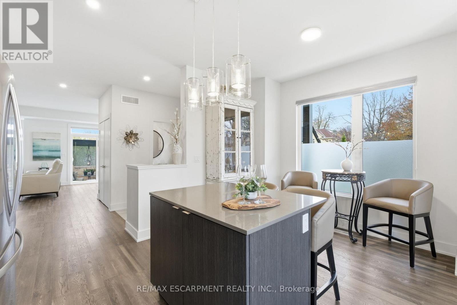 21 - 107 Concession Street, Cambridge, Ontario  N1R 2H2 - Photo 11 - X12555370