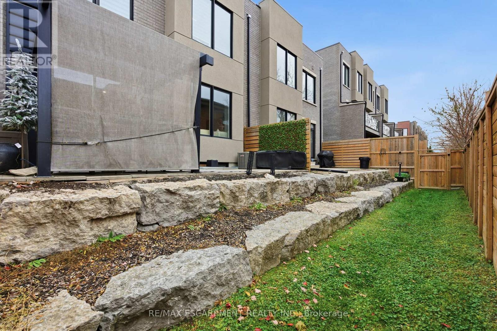 21 - 107 Concession Street, Cambridge, Ontario  N1R 2H2 - Photo 33 - X12555370