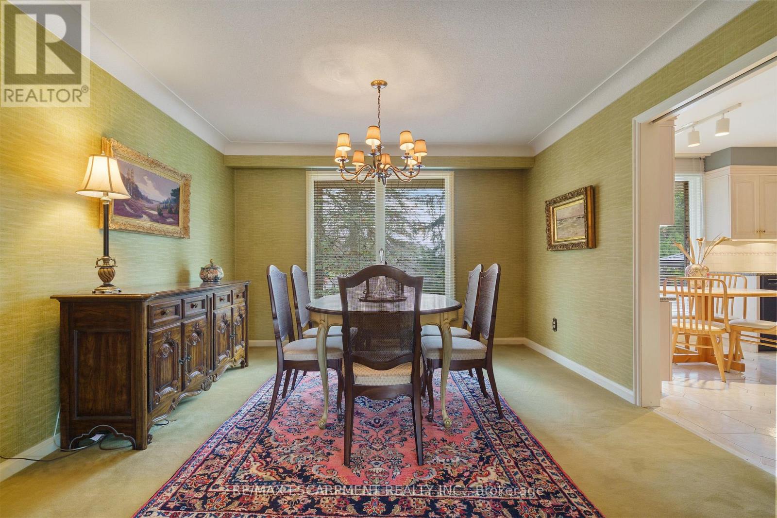 2 Walnut Grove, Hamilton, Ontario  L9H 3M4 - Photo 10 - X12555390