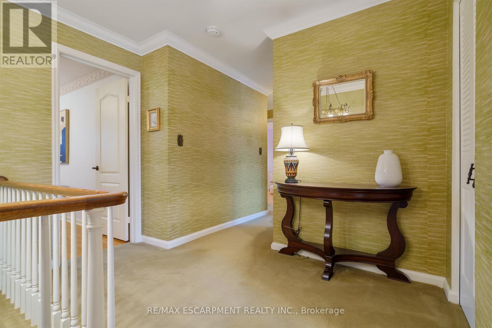 2 Walnut Grove, Hamilton, Ontario  L9H 3M4 - Photo 17 - X12555390