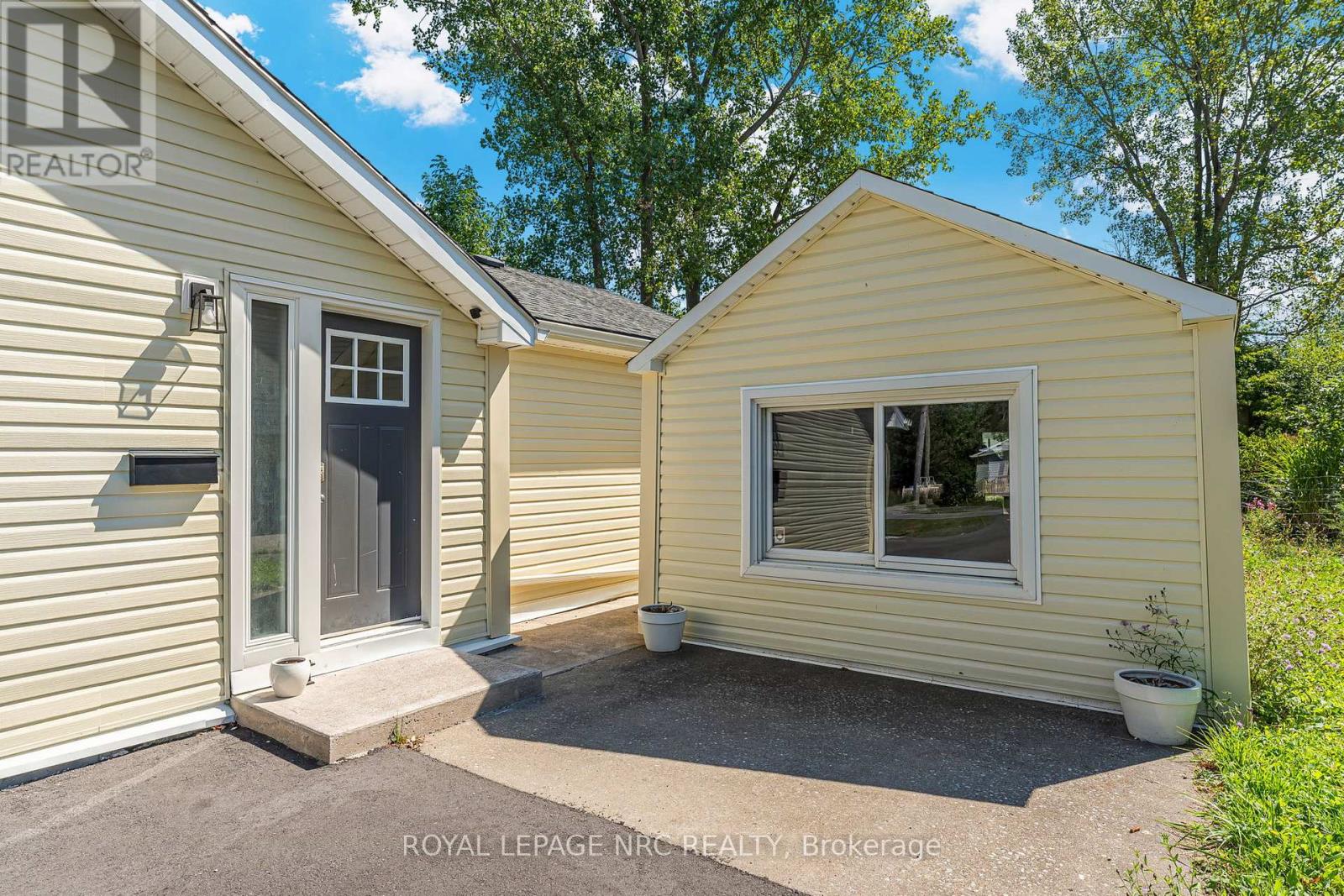 414 Washington Road, Fort Erie, Ontario  L2A 4K4 - Photo 5 - X12555498