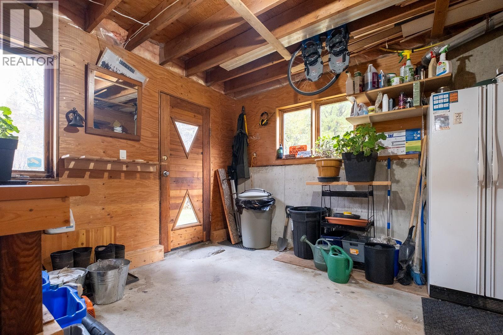 2075 Thompson Avenue, Rossland, British Columbia  V0G 1Y0 - Photo 55 - 10367444