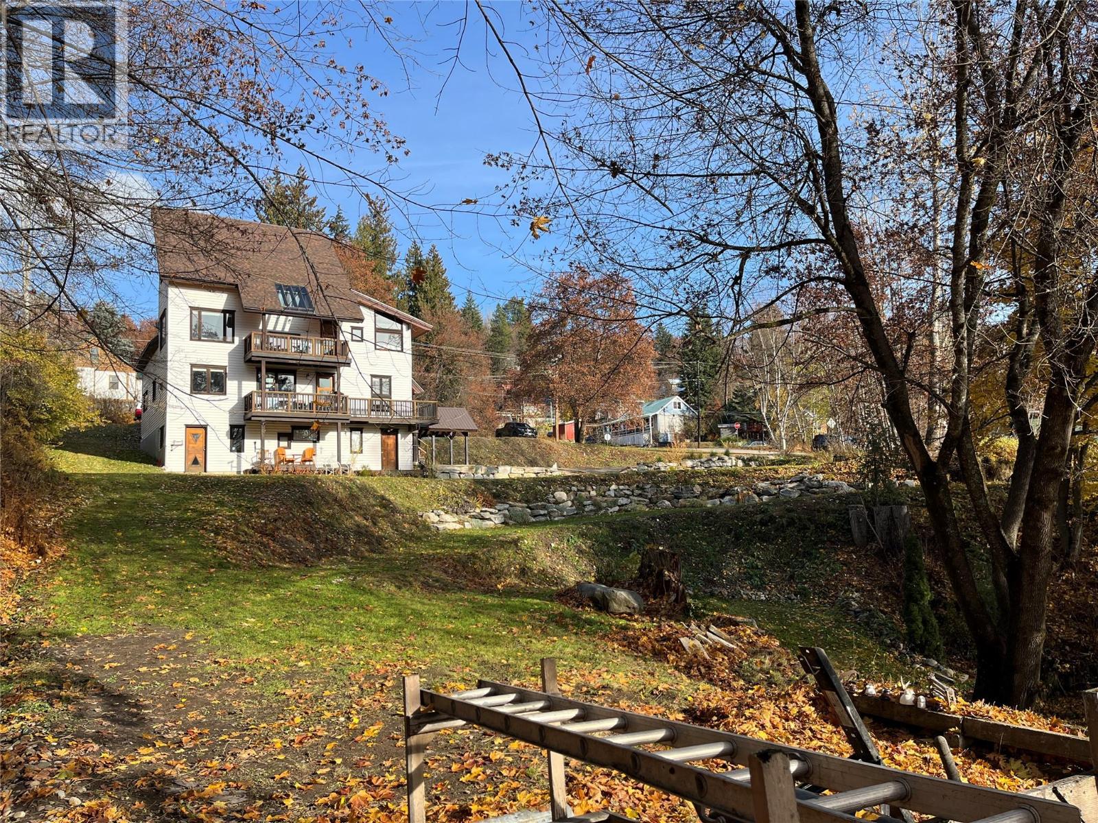 2075 Thompson Avenue, Rossland, British Columbia  V0G 1Y0 - Photo 64 - 10367444