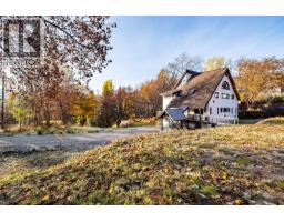 2075 Thompson Avenue, rossland, British Columbia