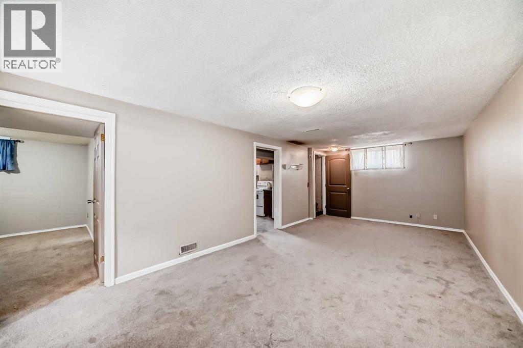 2235 42 Street Se, Calgary, Alberta  T2B 1G4 - Photo 14 - A2254407