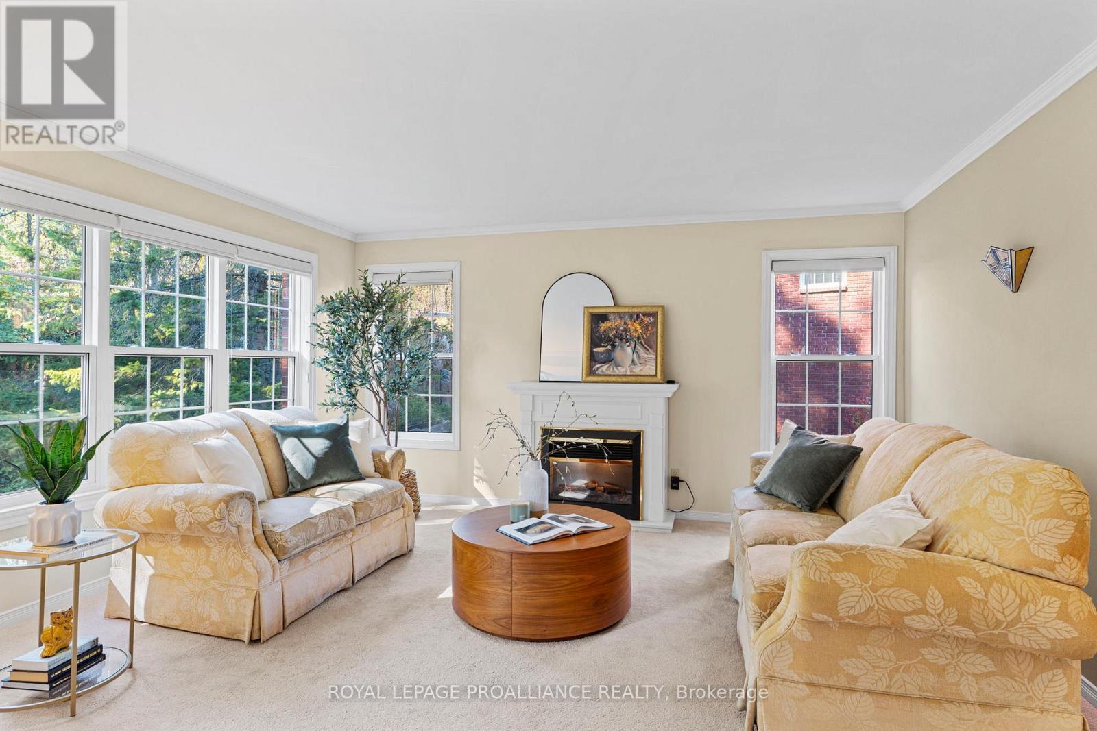 35 Country Club Place, Brockville, Ontario  K6V 6T6 - Photo 15 - X12555470