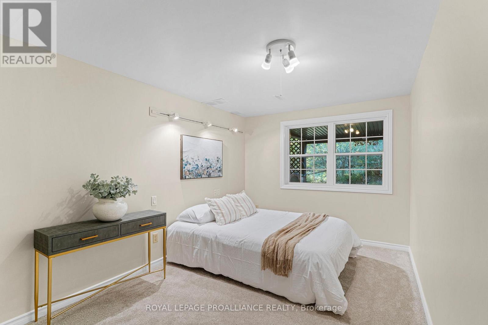 35 Country Club Place, Brockville, Ontario  K6V 6T6 - Photo 40 - X12555470