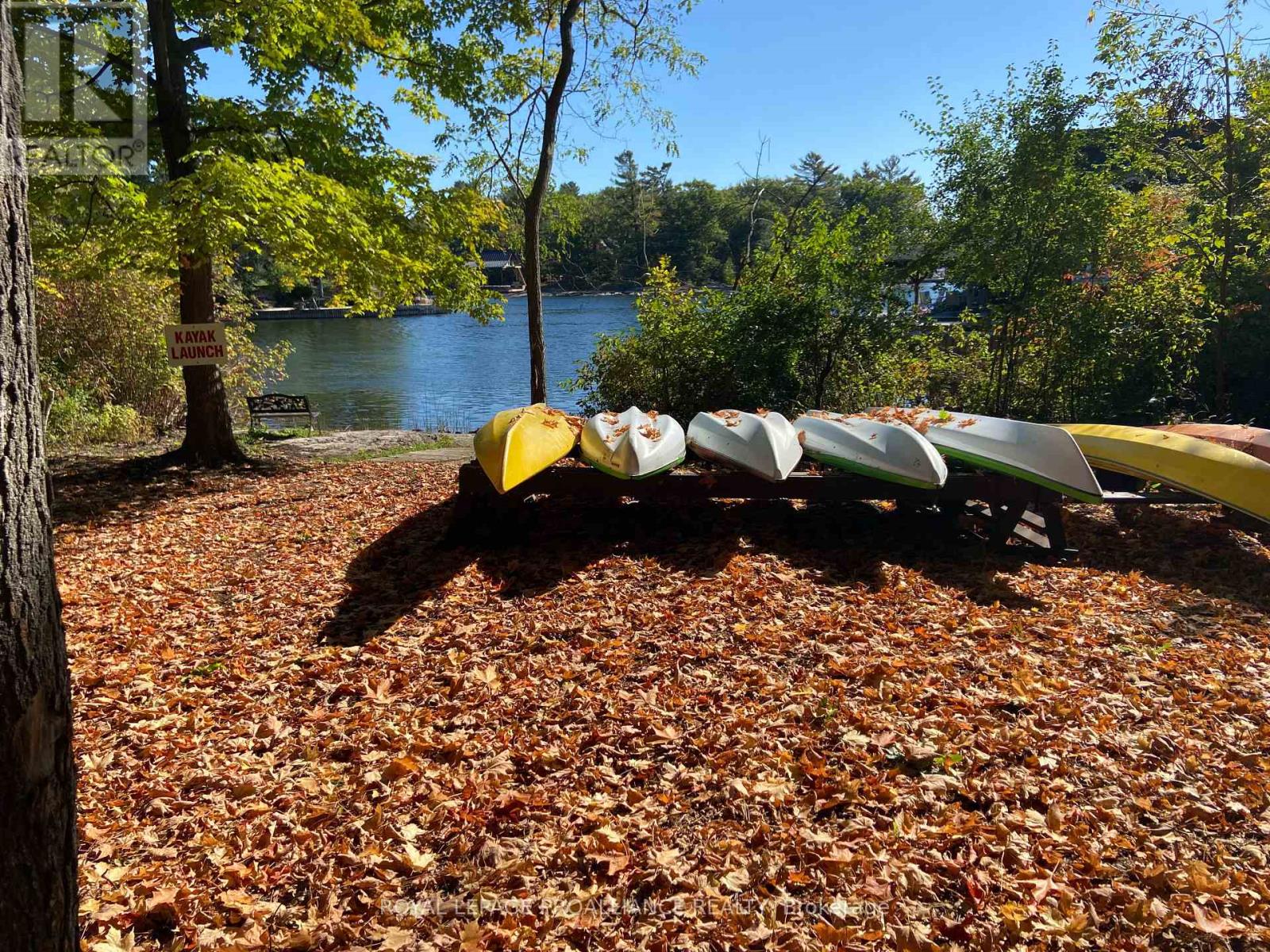 35 Country Club Place, Brockville, Ontario  K6V 6T6 - Photo 7 - X12555470