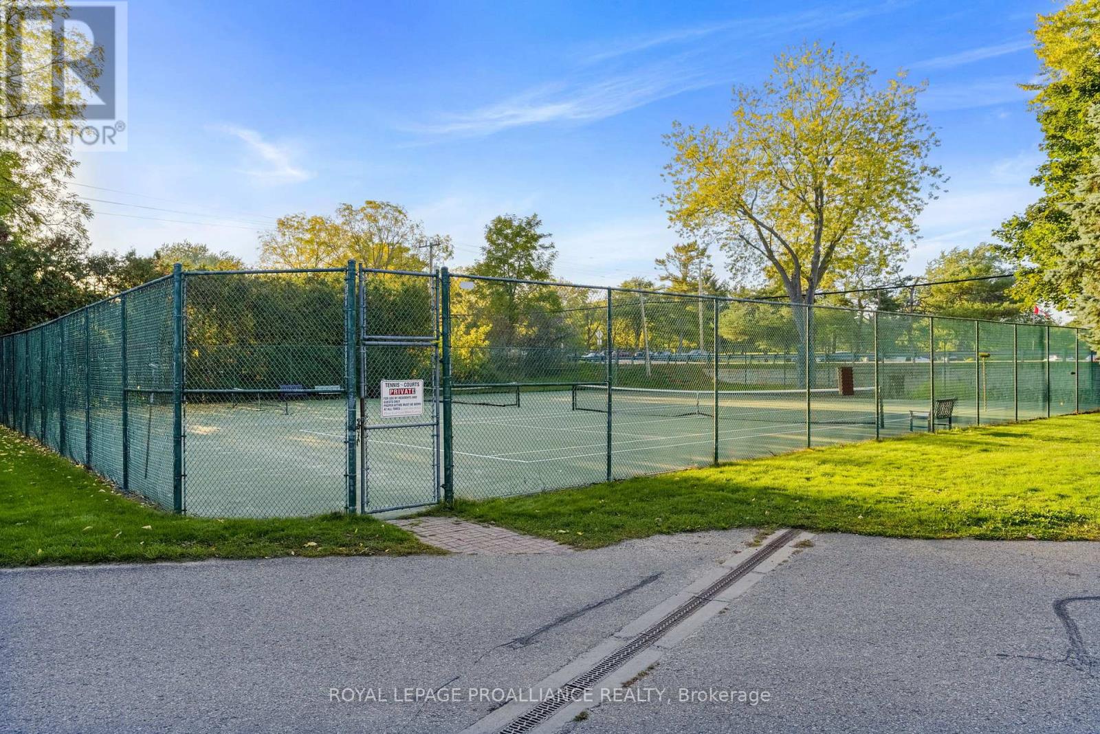 35 Country Club Place, Brockville, Ontario  K6V 6T6 - Photo 9 - X12555470