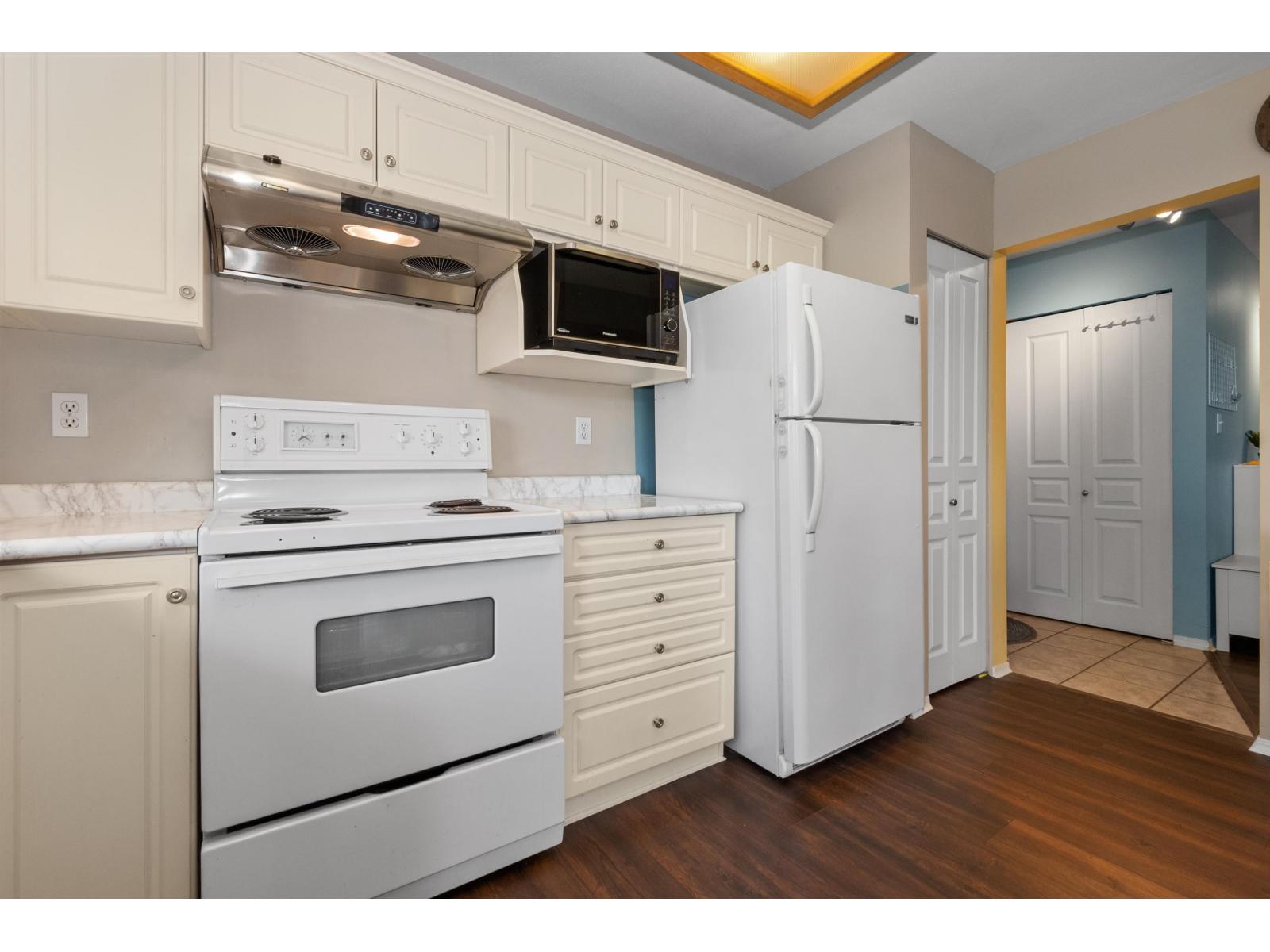 403 33480 George Ferguson Way, Abbotsford, British Columbia  V2S 8G1 - Photo 11 - R3068220