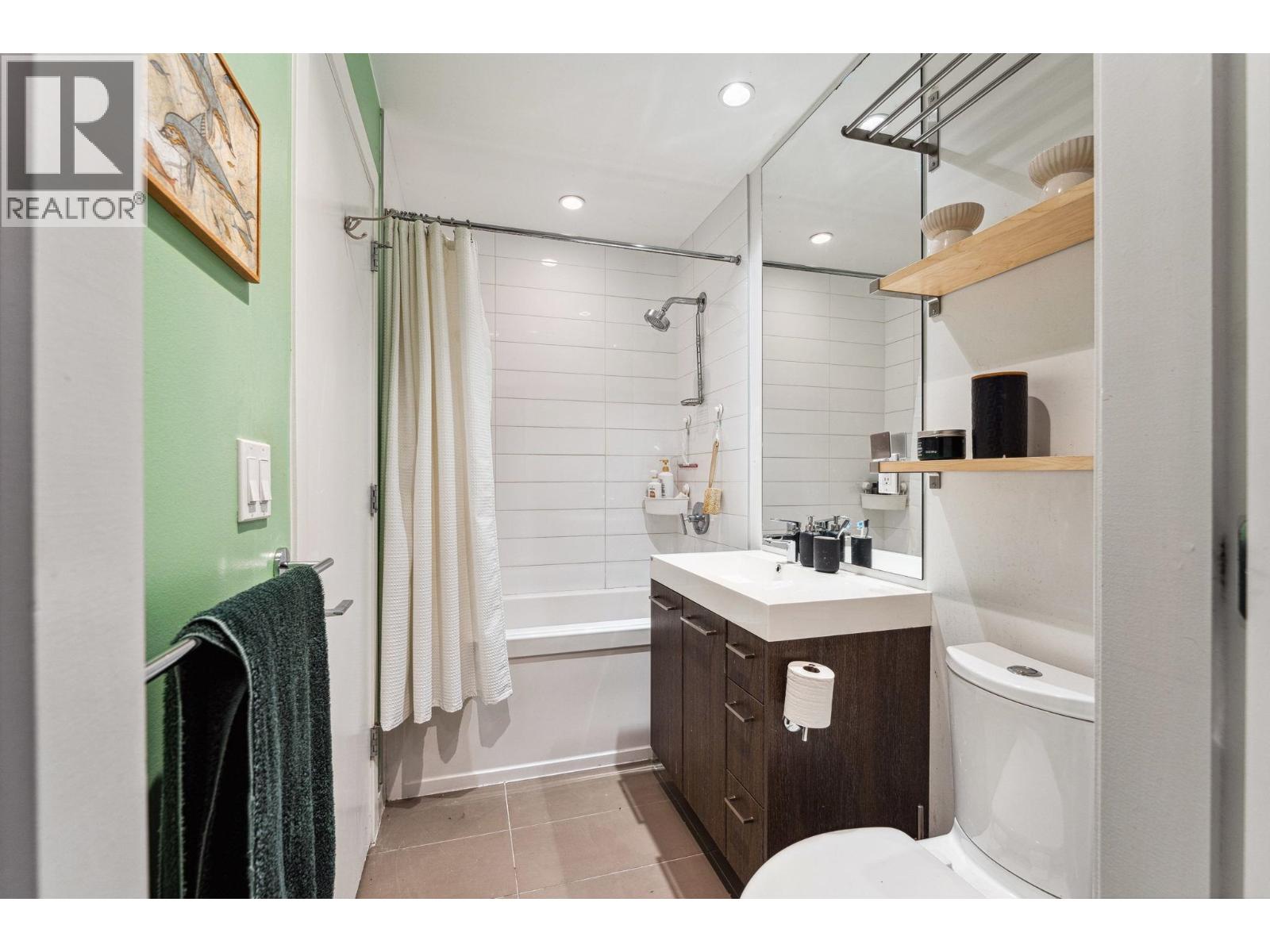 002 9060 University Crescent, Burnaby, British Columbia  V5A 0E1 - Photo 12 - R3051434