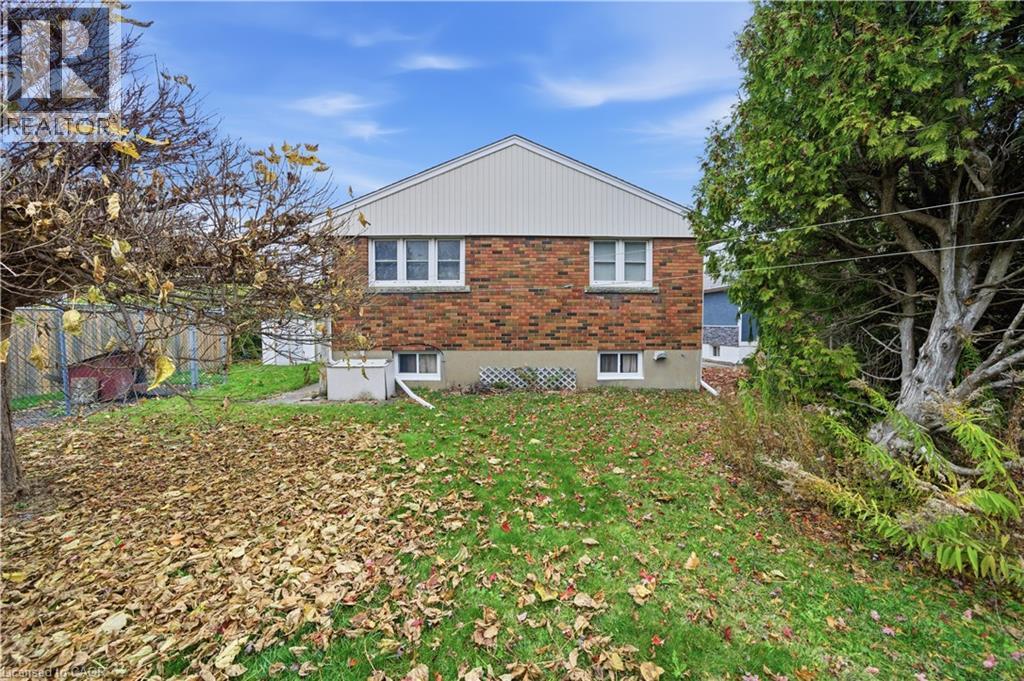 8 Fawell Avenue, St. Catharines, Ontario  L2S 2V4 - Photo 30 - 40788400