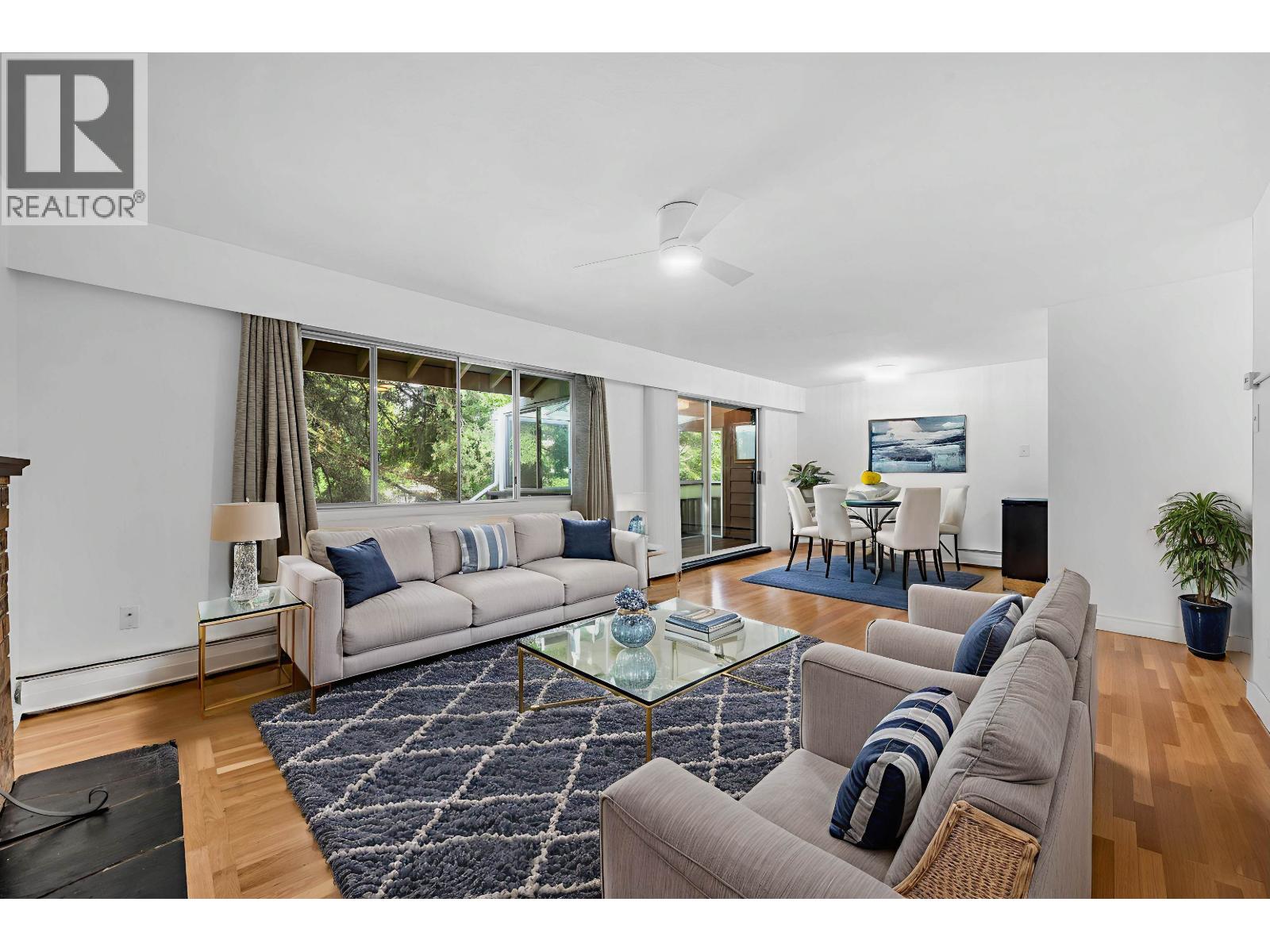 704 555 W 28TH STREET, North Vancouver, British Columbia