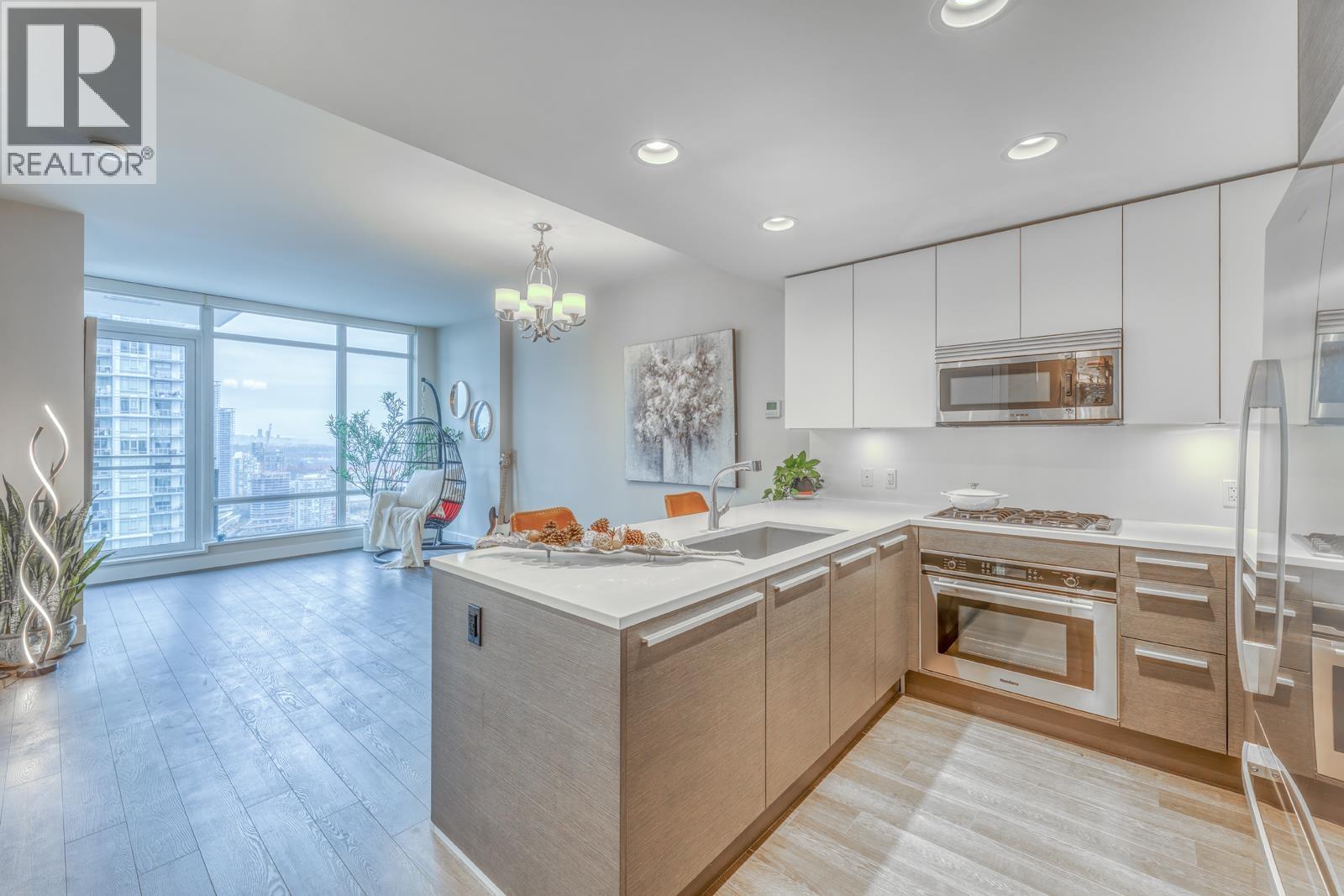 3505 2008 Rosser Avenue, Burnaby, British Columbia  V5C 0H8 - Photo 2 - R3068288