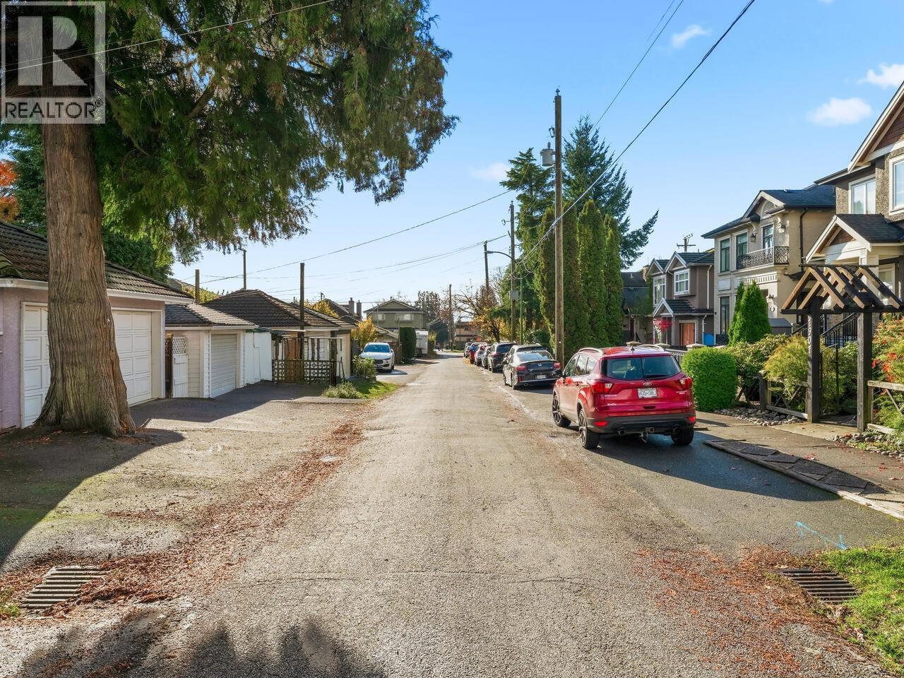 7963 Montcalm Street, Vancouver, British Columbia  V6P 4P2 - Photo 7 - R3068270