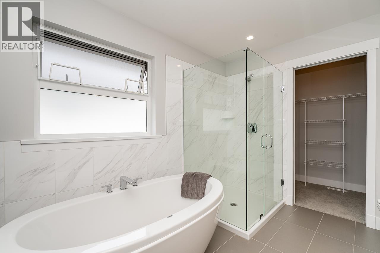 3511 Bishop Place, Coquitlam, British Columbia V3E 0K2 - Photo 12 - R3068299