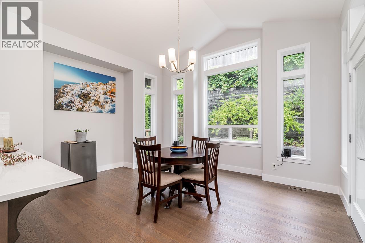 3511 Bishop Place, Coquitlam, British Columbia V3E 0K2 - Photo 6 - R3068299