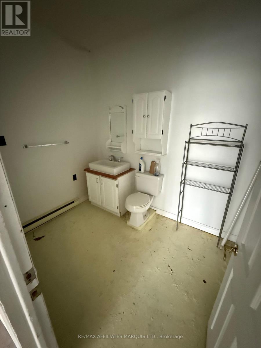 1122 Paul Street, Cornwall, Ontario  K6H 2Y8 - Photo 3 - X12555490