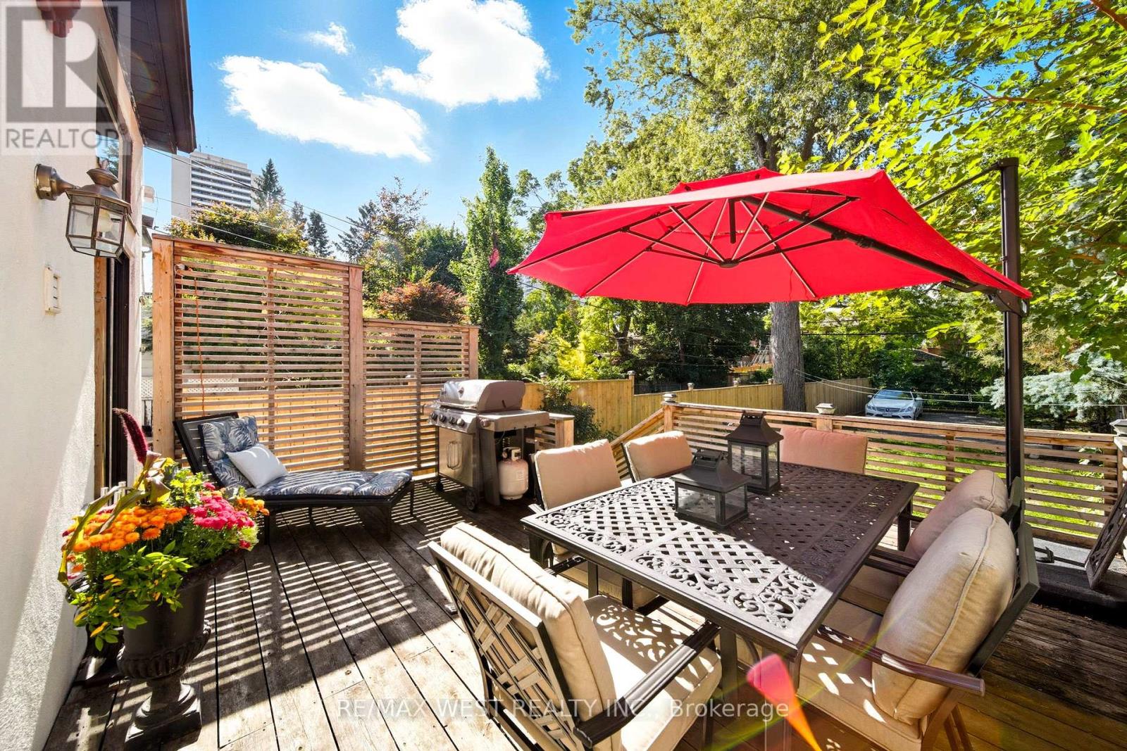 192 Pacific Avenue, Toronto, Ontario  M6P 2P5 - Photo 32 - W12452583