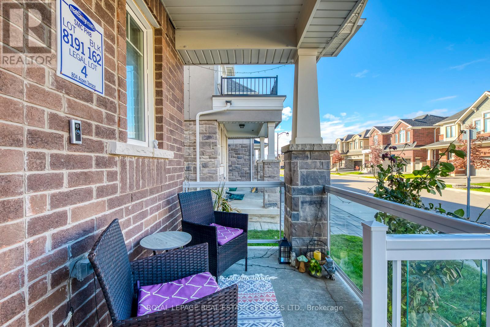 804 Aspen Terrace, Milton, Ontario  L9E 1S3 - Photo 3 - W12539788