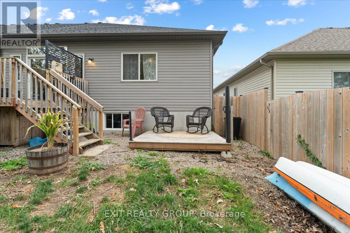 35 Ledgerock Court, Quinte West, Ontario  K8R 0A1 - Photo 39 - X12431958