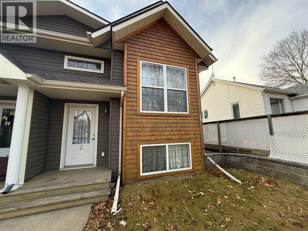 #2, 5011 55 Ave, Ponoka, Alberta  T4J 1H3 - Photo 2 - A2245918